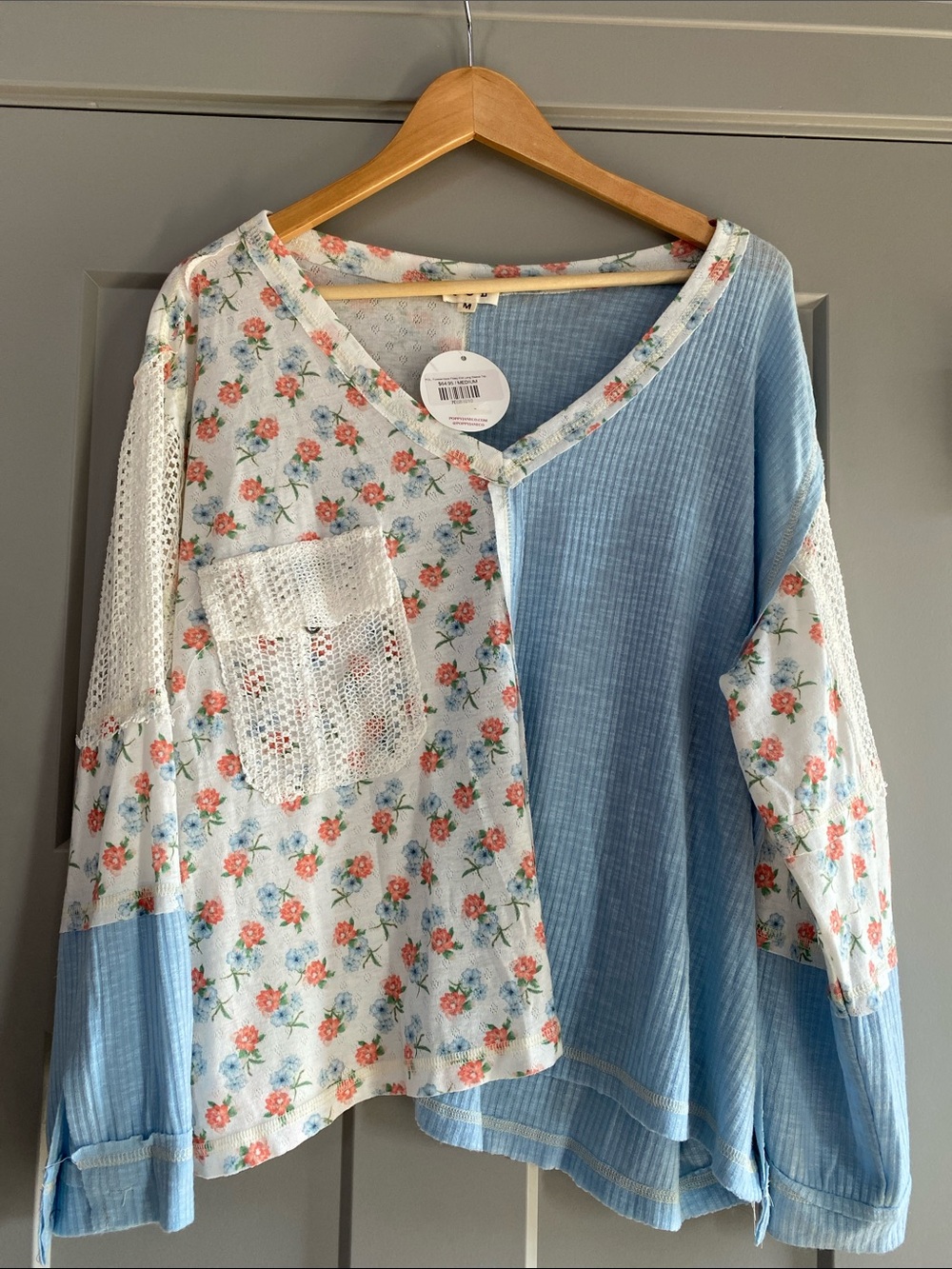 NWT POL Forevermore Flowy Floral Knit Long sleeve Top